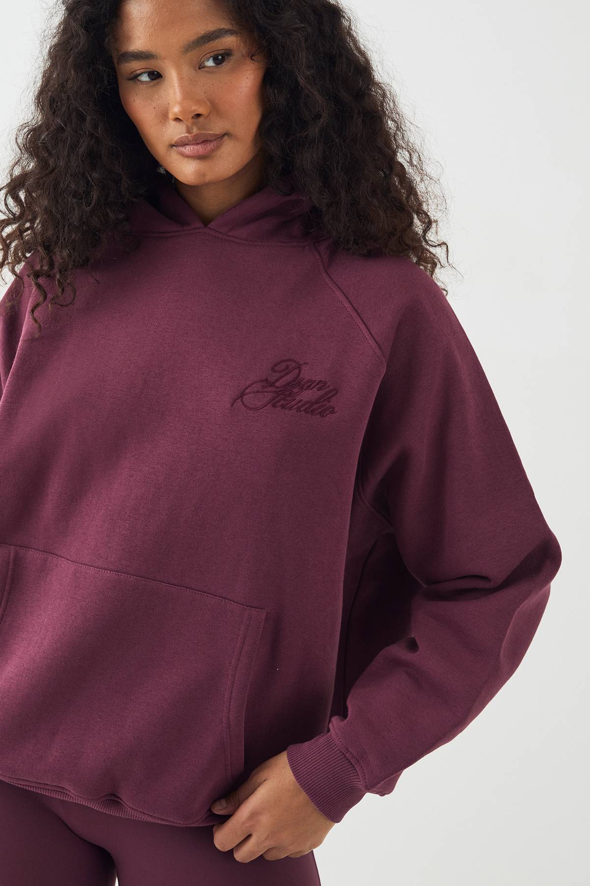 Sweat à Casynthétiqueche Oversize DSGN Studio Contrast Script