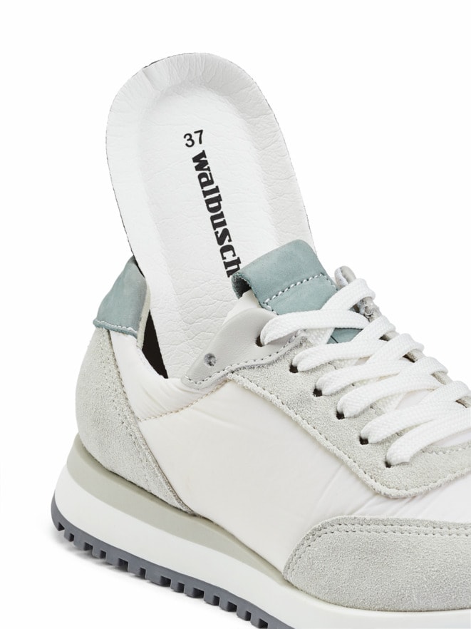 Smart Sneaker