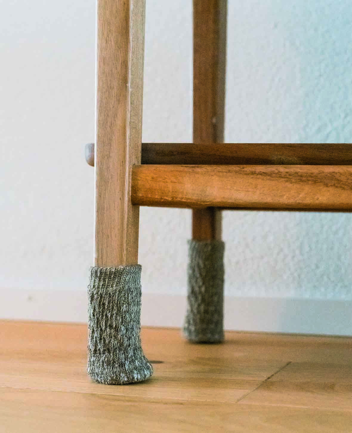 (4er Set) Wolle Stuhlbein Stulpen Schutz Tisch / Stuhl / Boden Schoner - Dunkelbraun