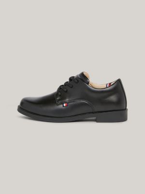 Sapatos de amarrar