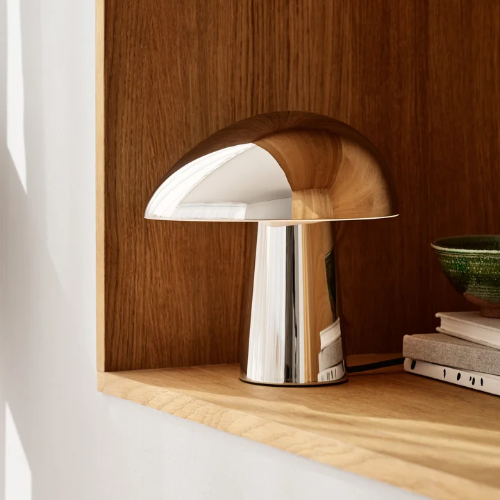 Fritz Hansen - Night Owl Tischleuchte, smokey white