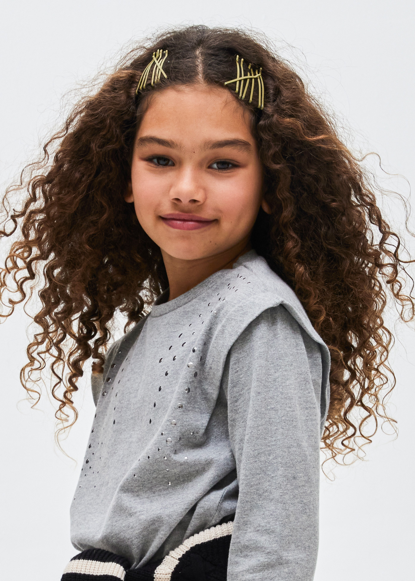 Camiseta feminina Better Cotton com tachas