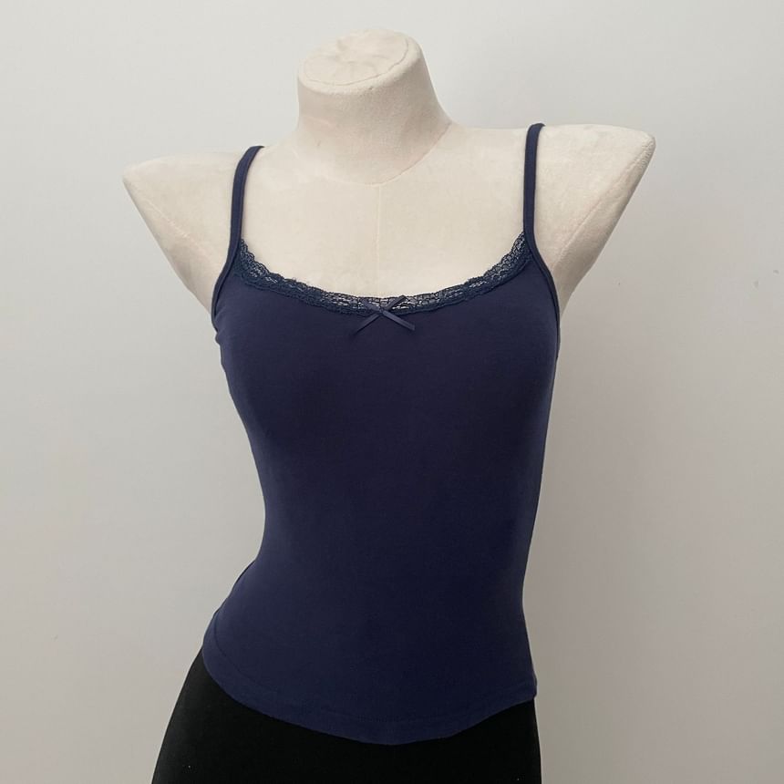 Rosehedge - Cami-top met effen strik en kant