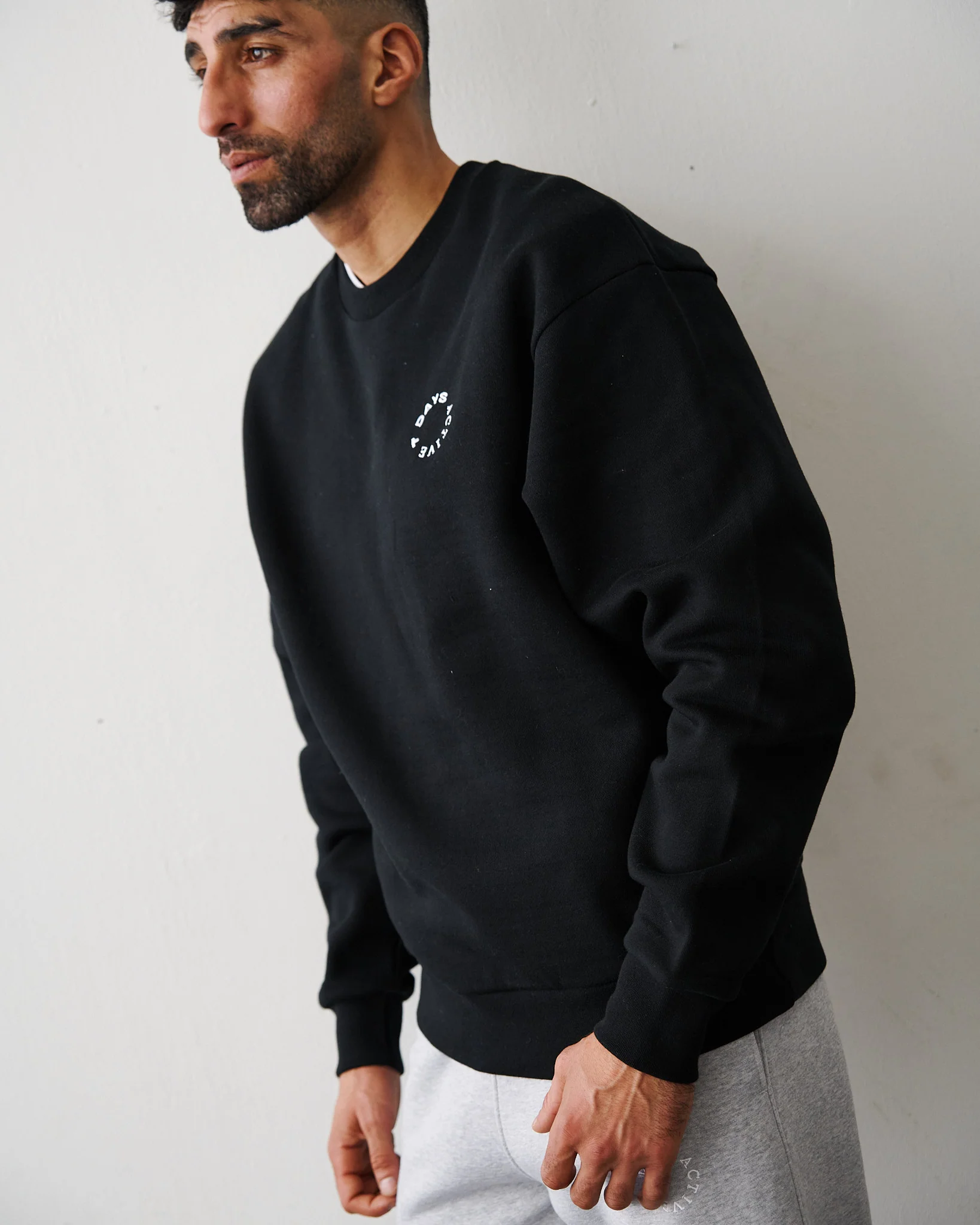7 DAYS ACTIVE  Organic Crewneck sweatshirt - sort