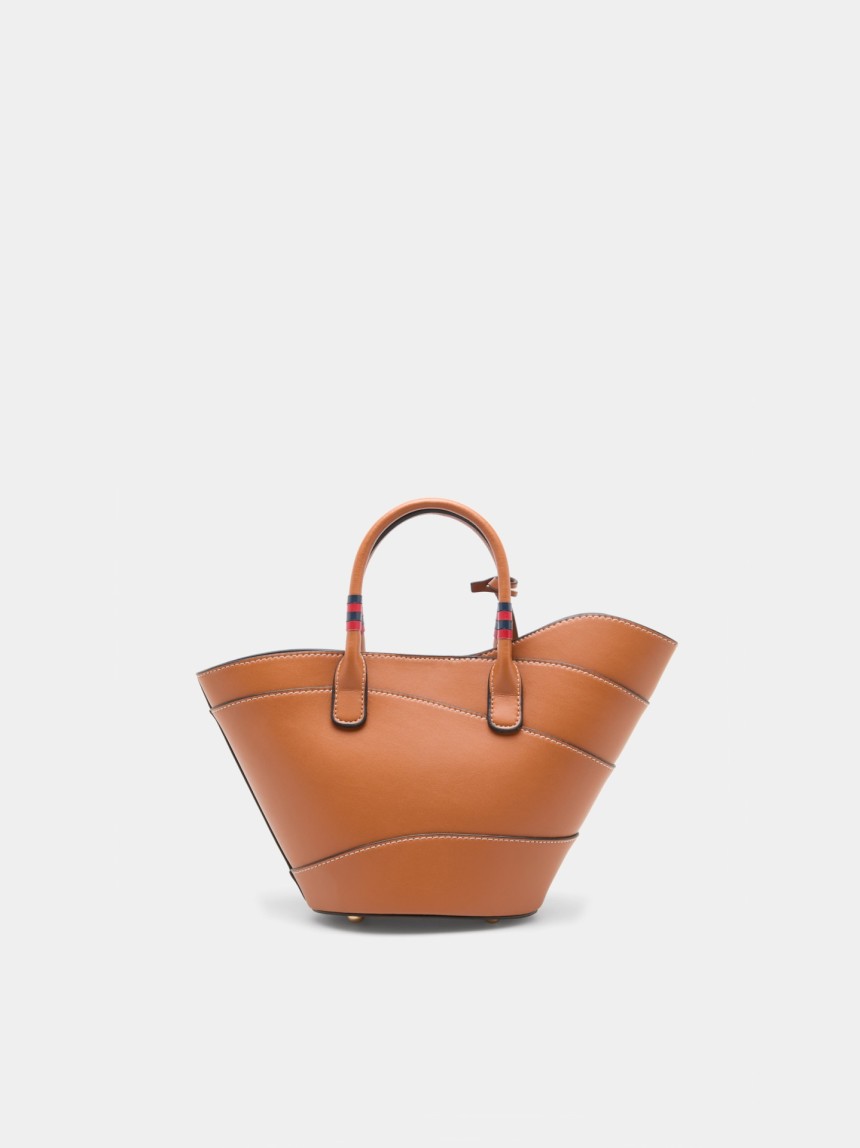Mala bucket com charm