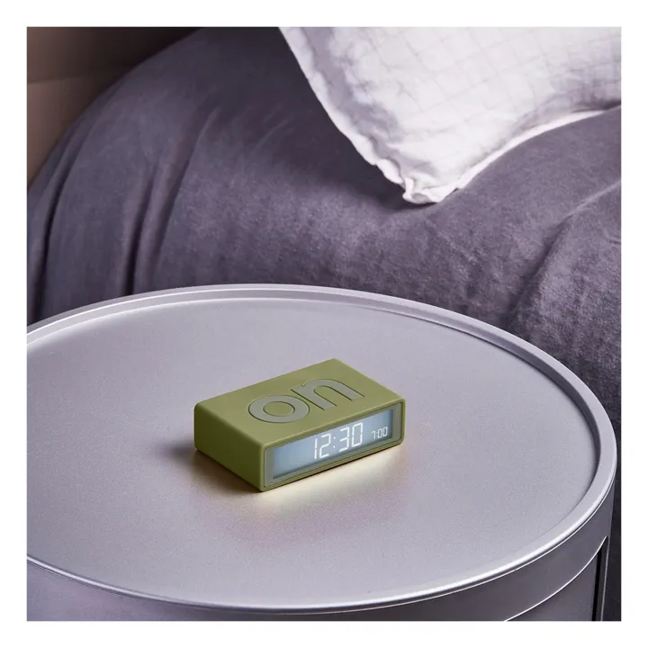 Lexon Réveil Flip+ Travel | Vert kaki