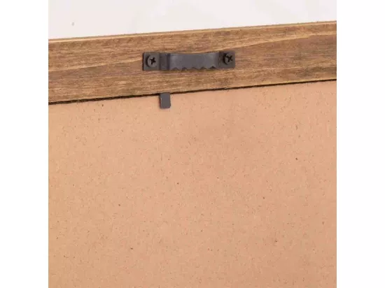 Cadre en bois avec une finition dorée