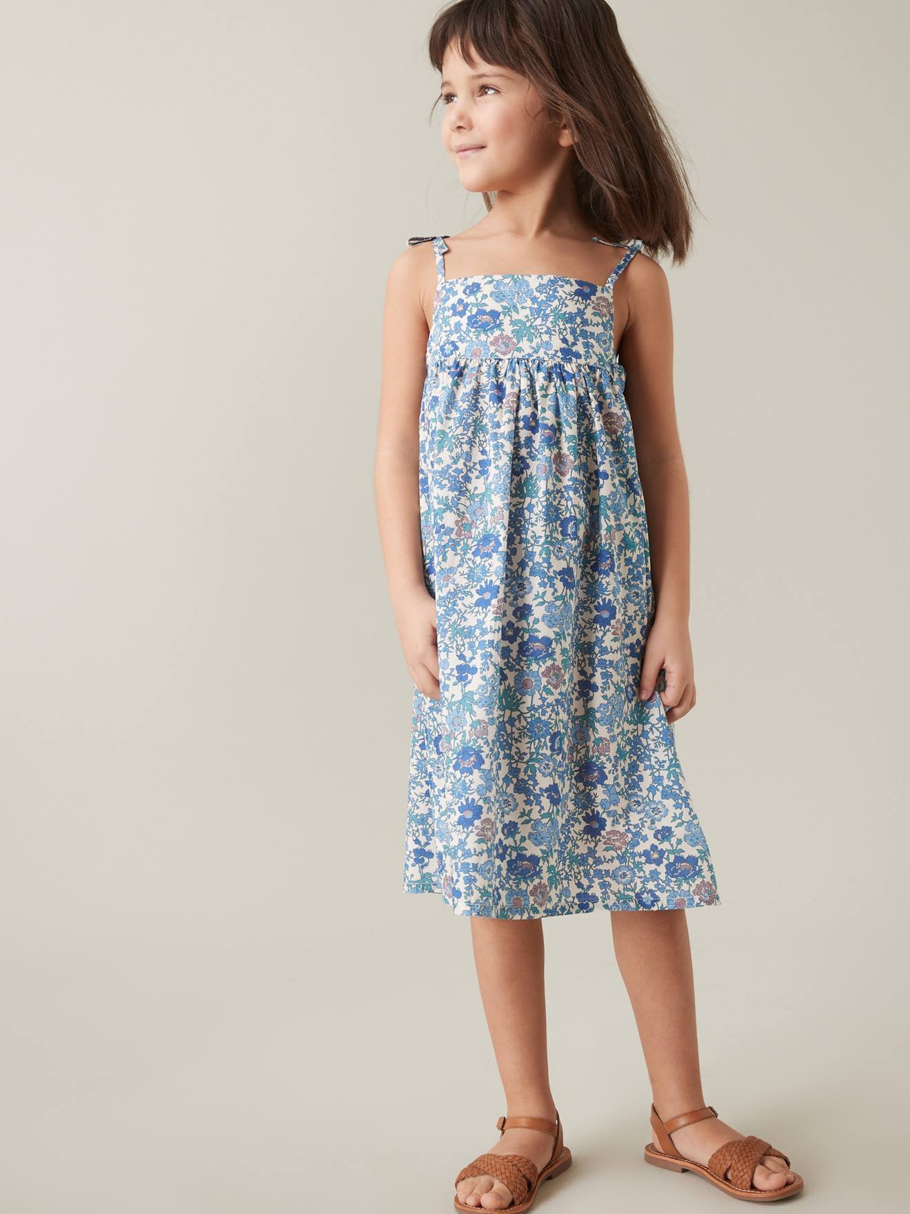 Vestido longo de tecido Liberty para meninas