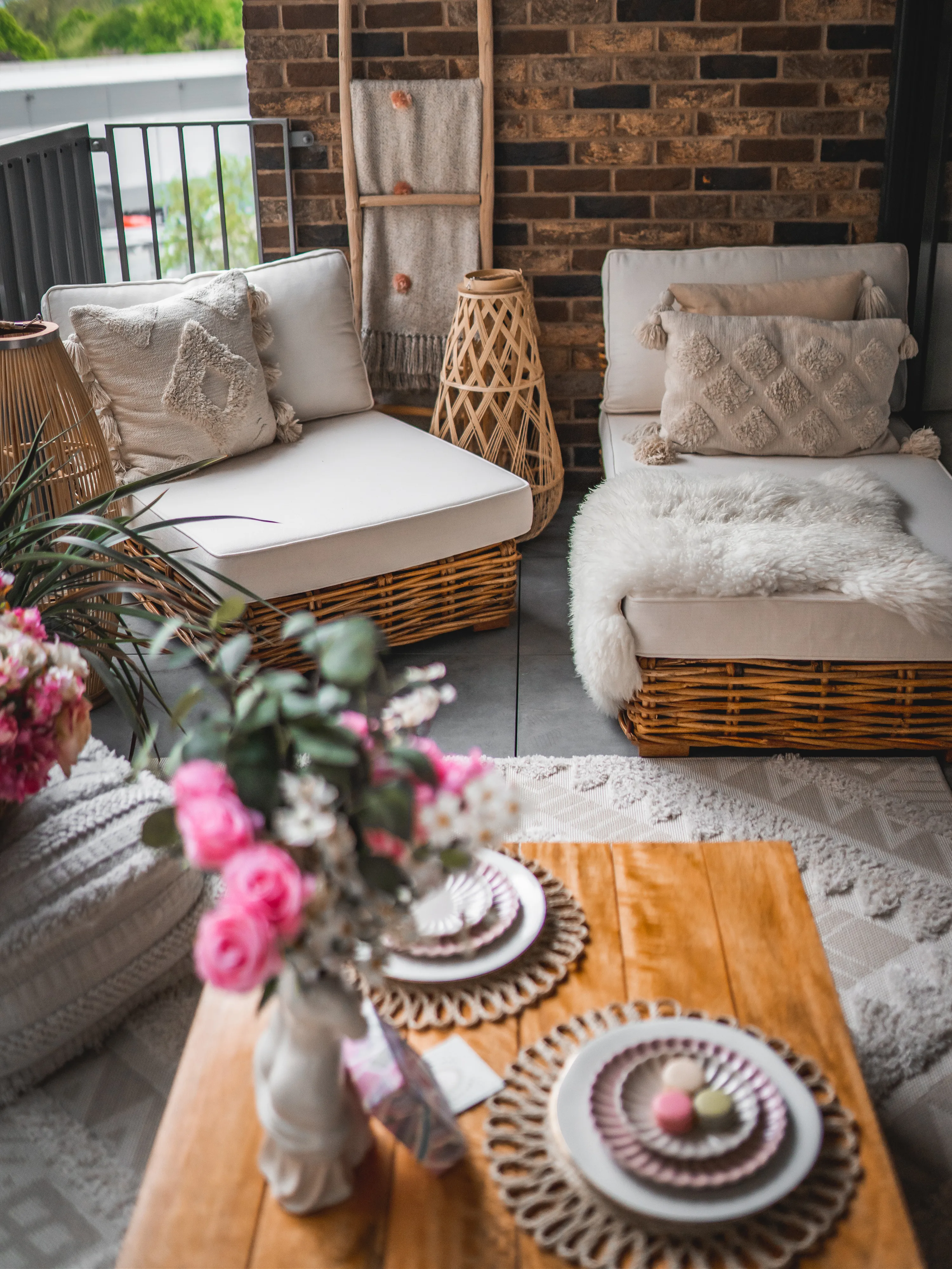 Loungeset met tafel 4-zits VARALLO rechtszijdig modulair Rotan Natuurlijk