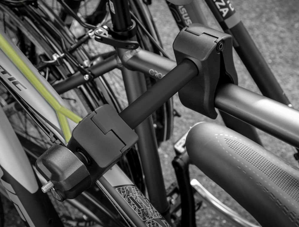 Eufab Rahmenhalter abschließbar 18cm für Fahrradträger kaufen | Bike-Discount