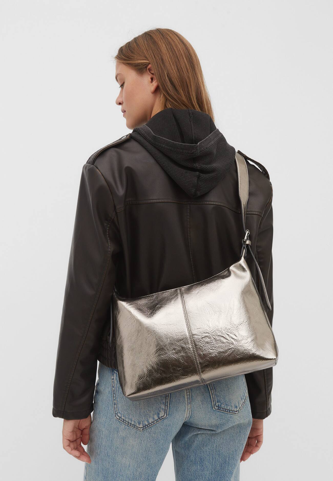 Bolsa transversal grande metálica