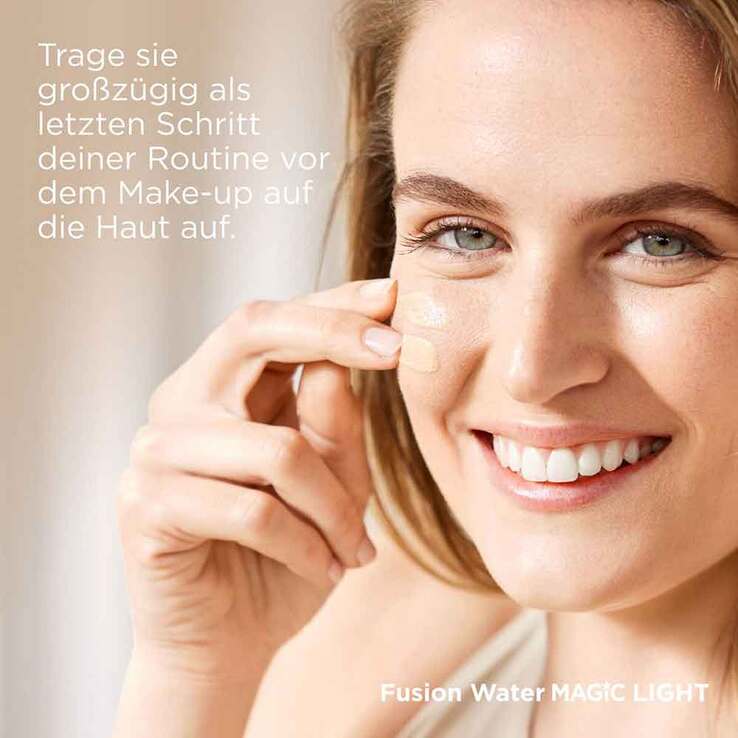 Isdin Fotoprotector Fusion Water Magic light Color SPF 50, 50 ml