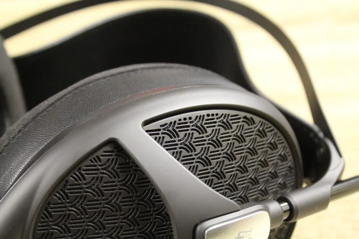 Meze Empyrean II   câble Meze PCUHD 6,35 mm cuivre (2,5 m) Casques hi-fi
