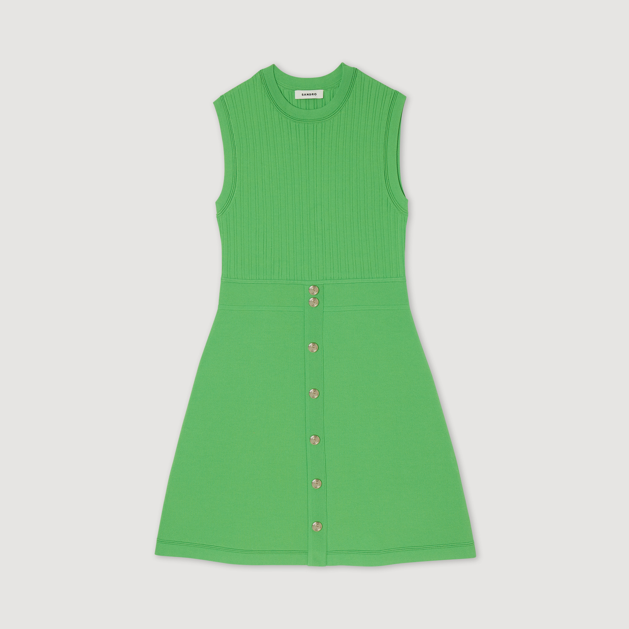 Robe courte á boutons