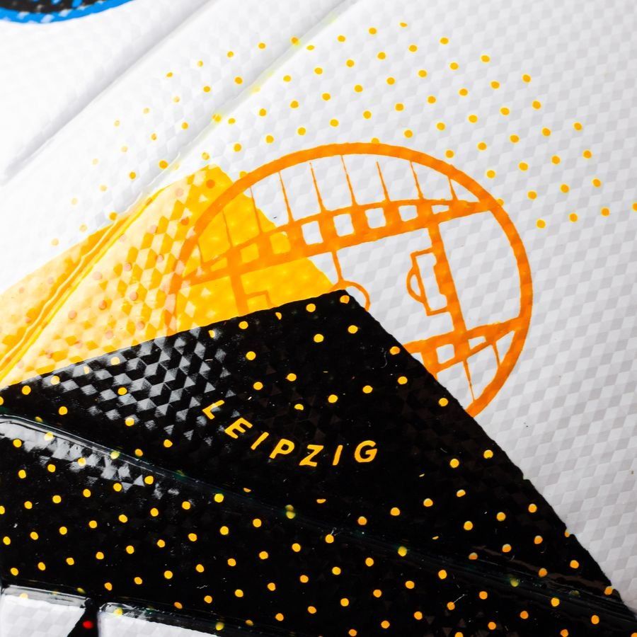 adidas Ballon FUSSBALLLIEBE League EURO 2024 - Blanc/Noir/Bleu