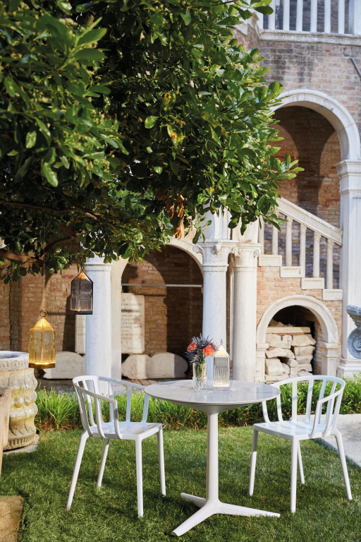 Kartell Venice stoel roestoranje