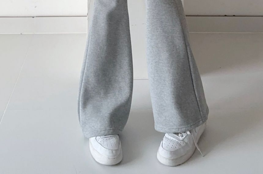 Ulark - High Rise Plain Flared Sweatpants