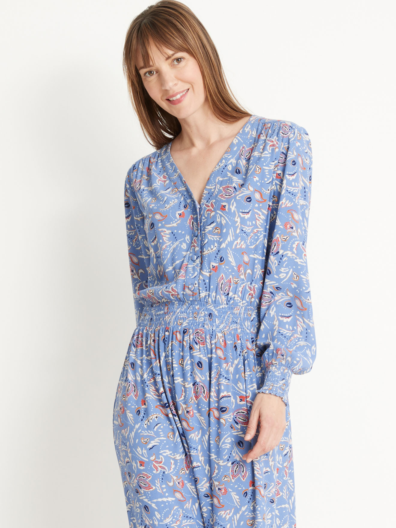 Robe à volant taille smockée