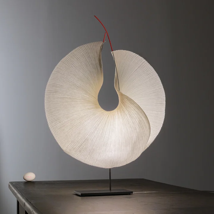 Ingo Maurer - Yoruba Rose LED Tischleuchte, weiss