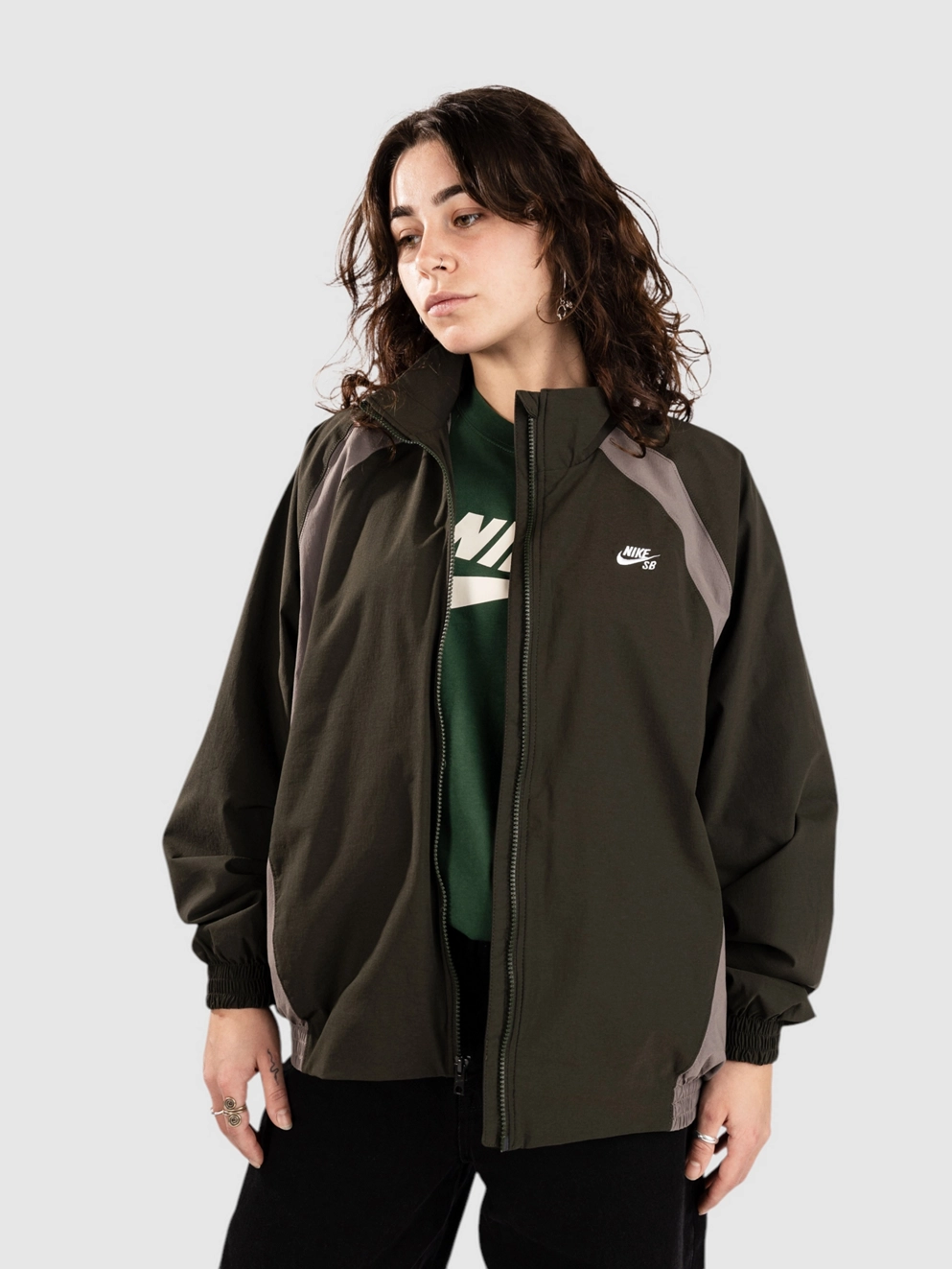 Nike SB Dri-FIT Full-Zip Woven Skate Jacket sequoia/cave stone/white