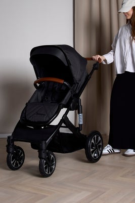 Beemoo Maxi 4 Duovogn, Black/Black
