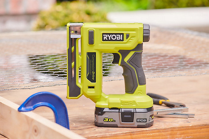 Agrafeuse Ryobi ONE+ R18ST50-0 18V (sans batterie)