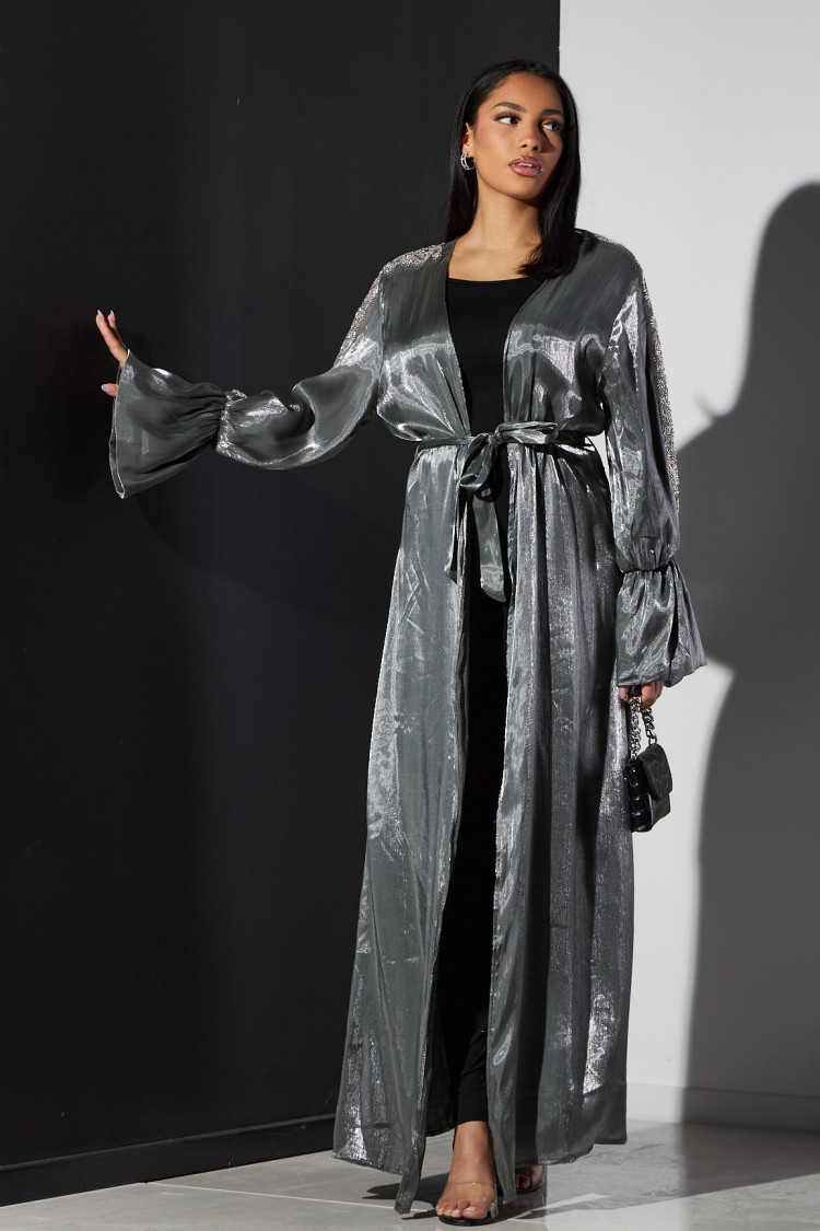 Kimono argenté ceinturé à perle satiné et brillant
