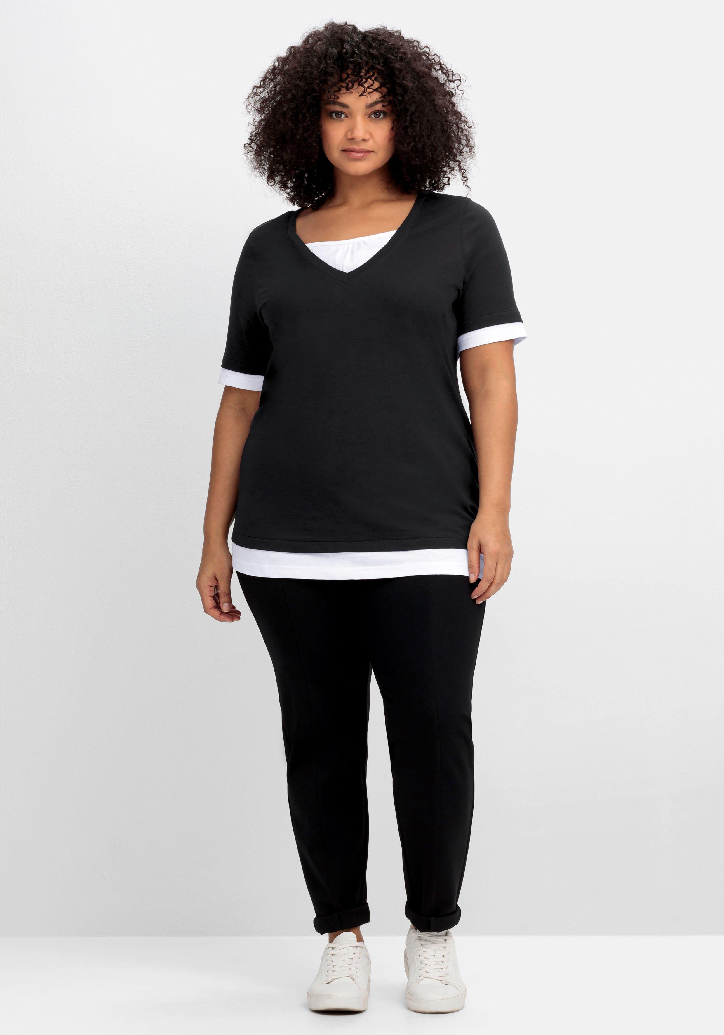 Jerseyshirt in 2-in-1-Optik, mit V-Ausschnitt