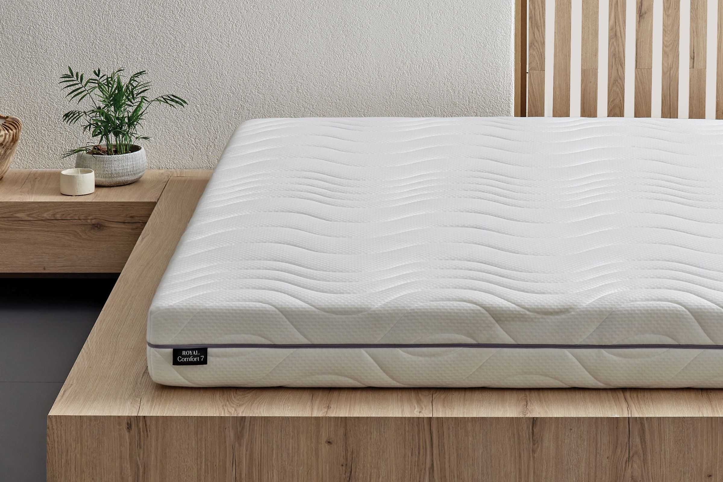 Yatas Bedding Komfortschaummatratze »Royal Comfort 7 Slim, Matratze 90x200, 140x200 cm & weitere Grössen« 18 cm hoch Raumgewicht: 28 kg/m³ 1-tlg., 1 Stk. tlg. 7-Zonen, H3, wendbar ergonomisch, atmungsaktiv
