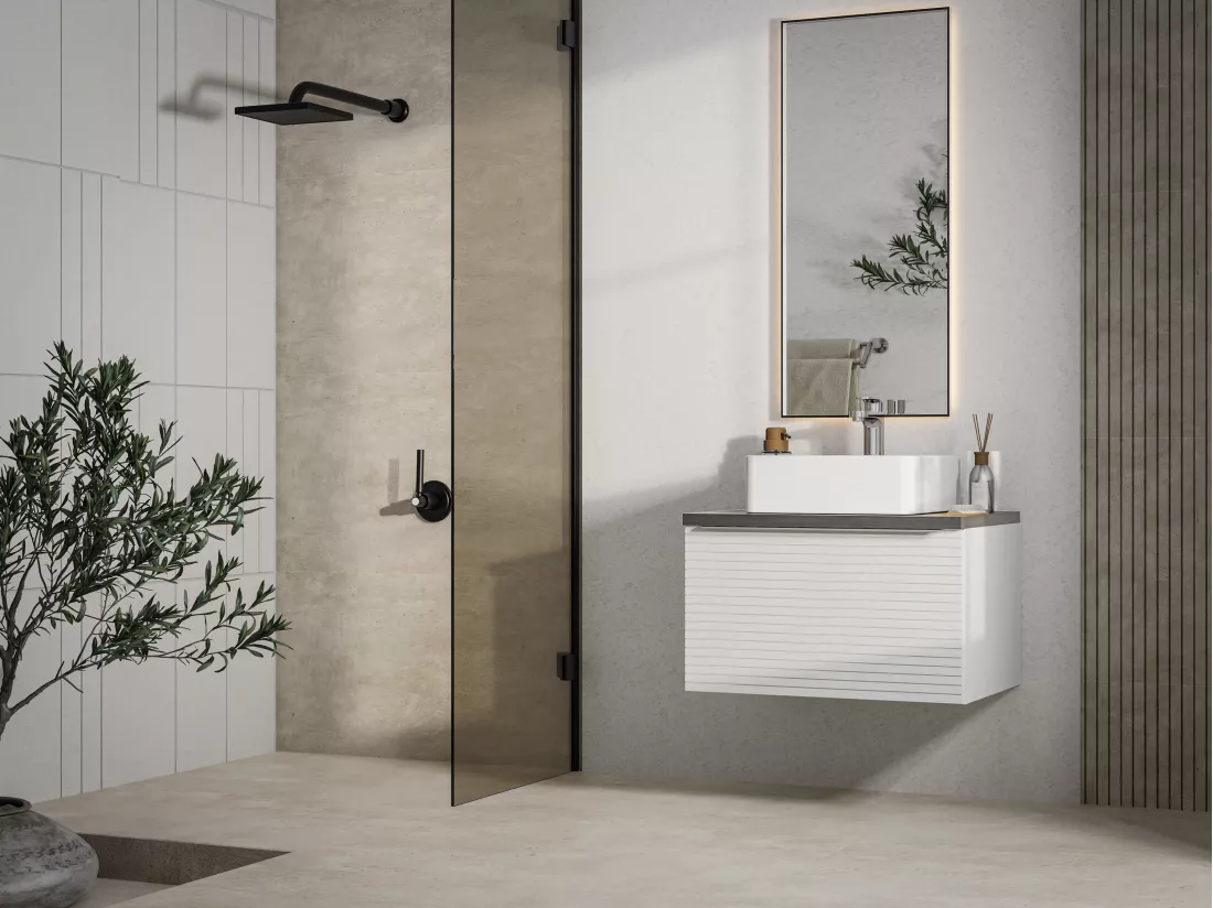 Meuble sous vasque suspendu strié blanc avec planche - 60 cm - LATOMA