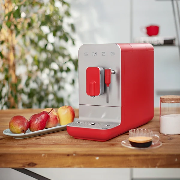 Machine à café avec broyeur et buse vapeur 1350 W BCC02RDMEU rouge Sme