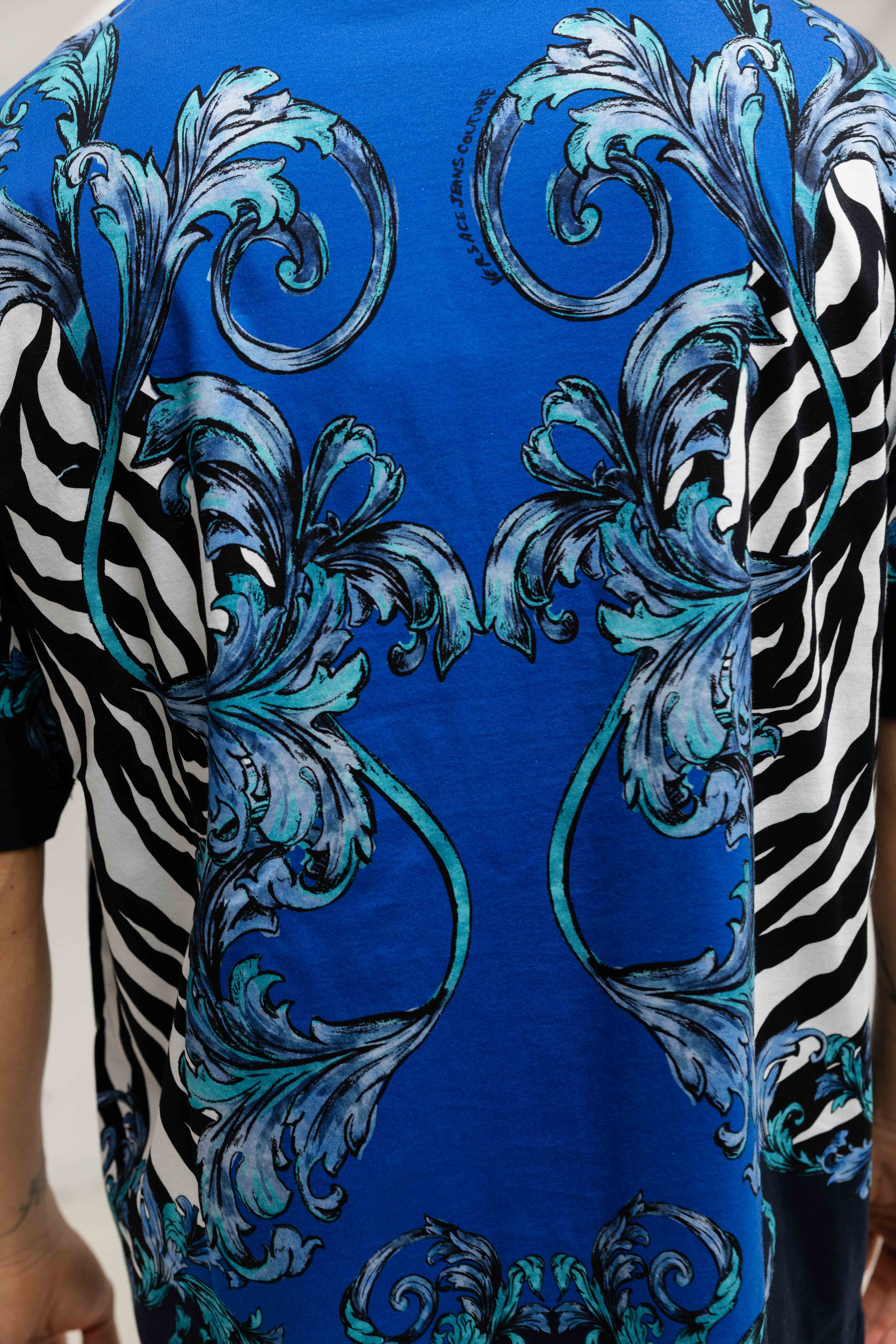 Versace Jeans Couture Barocco Zebra T-Shirt Heren Blauw