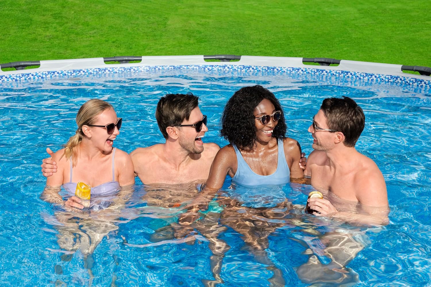 Bestway Steel Pro MAX Frame Pool Komplett-Set mit Filterpumpe Ø 427 x 107 cm, lichtgrau, rund