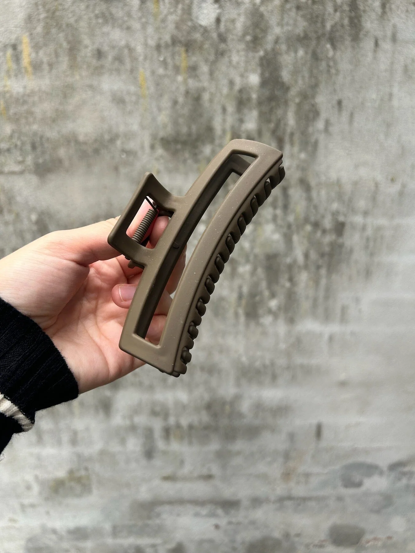 Anobel Copenhagen Hair Claw P202 dark brown