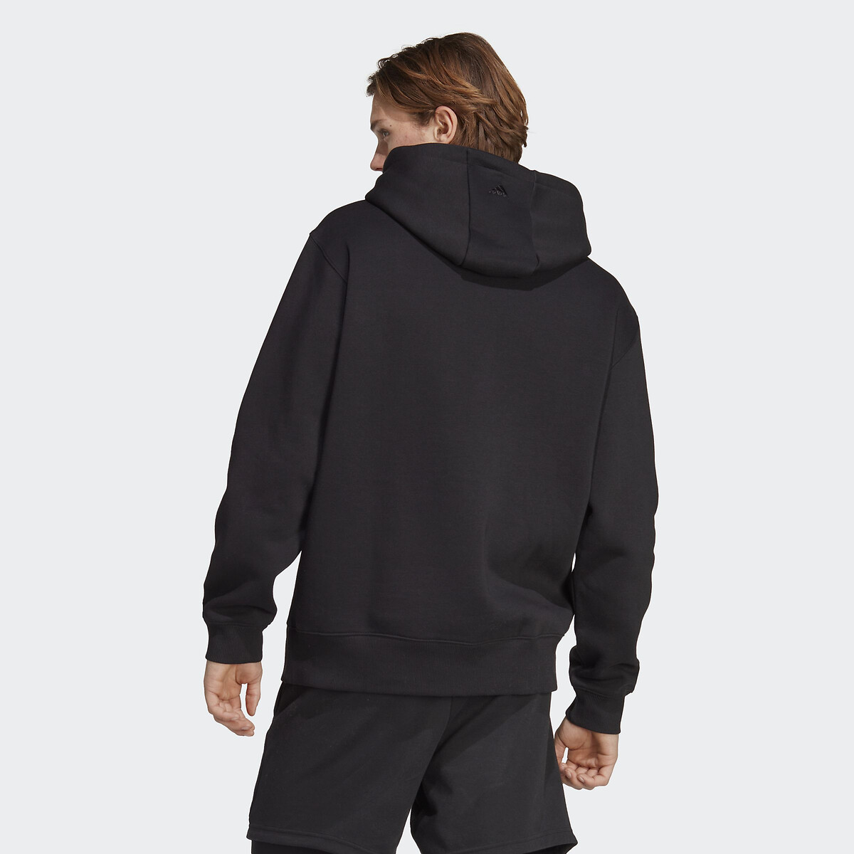 Roupas esportivas Adidas<br>Moletom com capuz e logo grande
