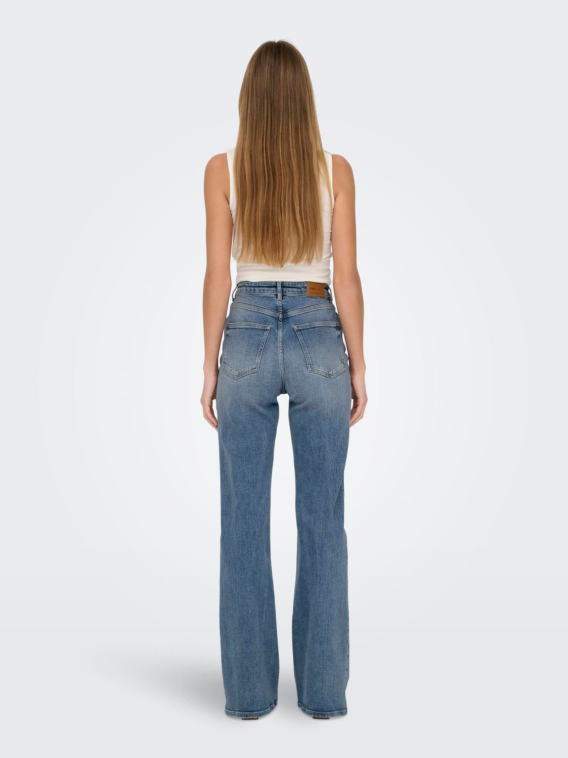 ONLJUICY Hohe Taille Ausgestellt Jeans Medium Blue Denim