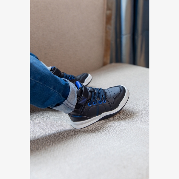 Blue Box hoge jongens sneakers zwart/blauw
