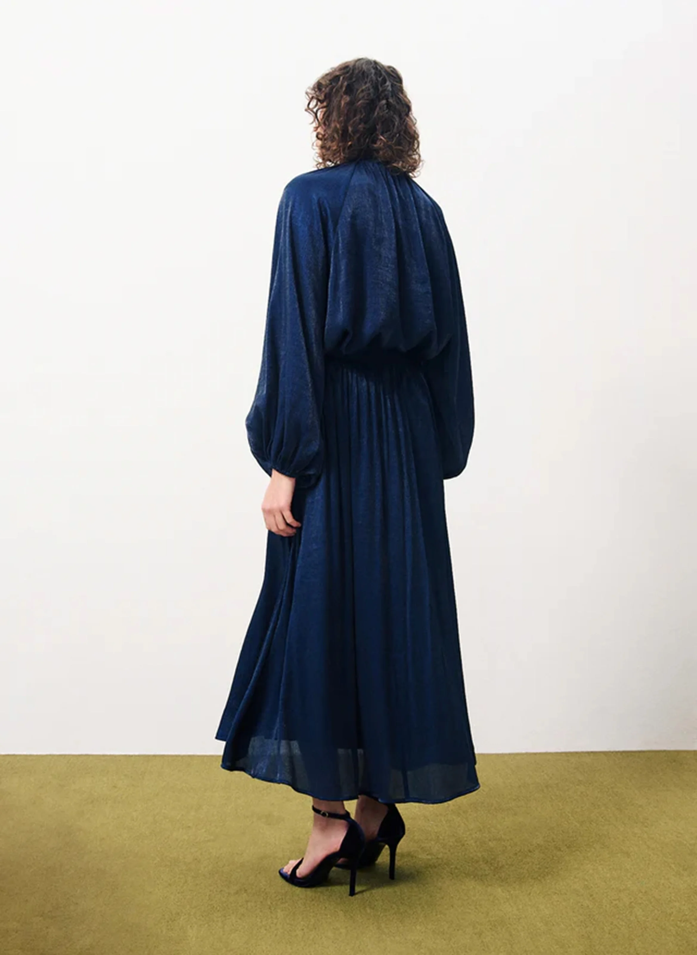 NIKA - Blouse ample satinée à col victorien | Bleu