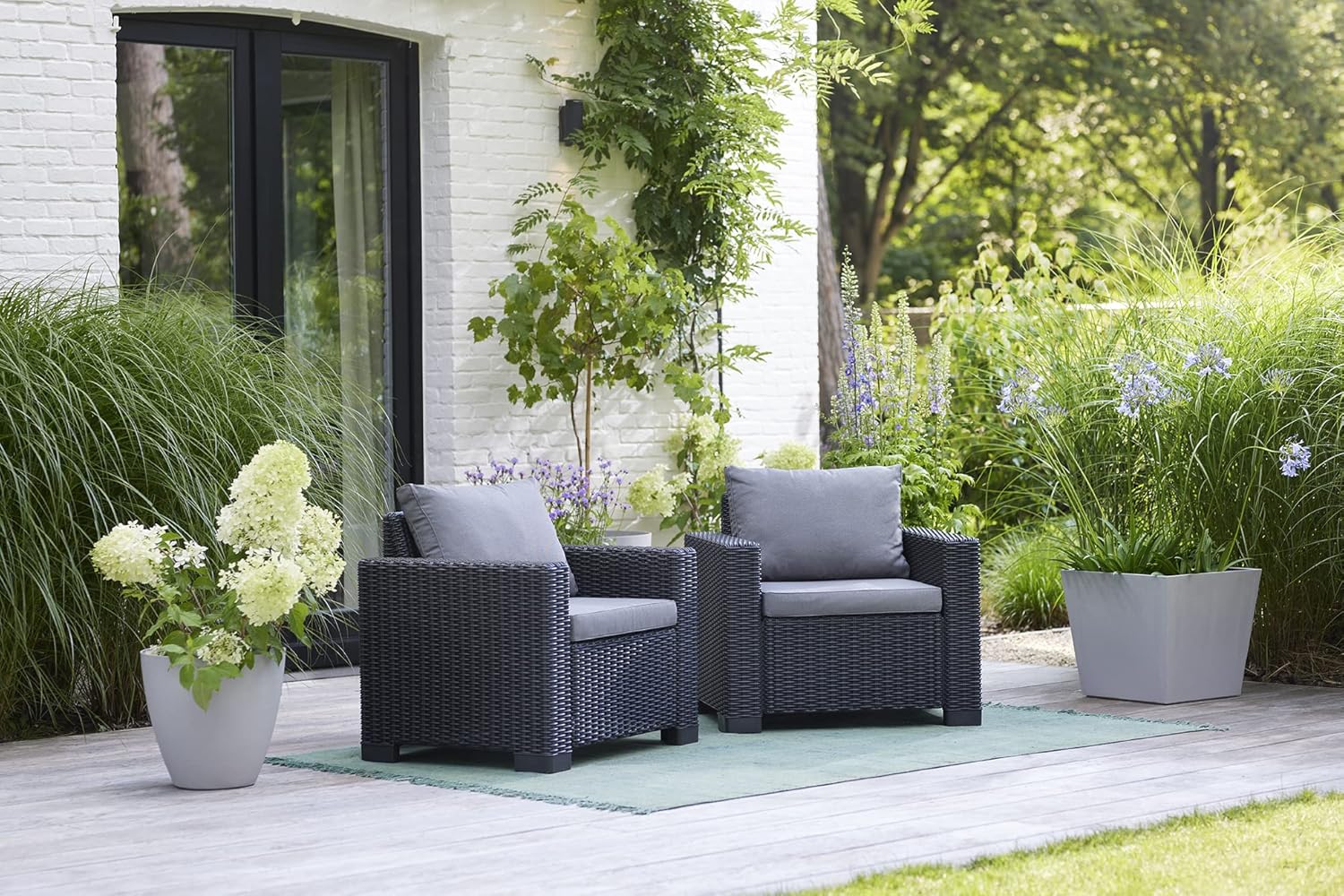 Allibert by Keter Gartenlounge Sessel California, graphit/cool grey, 2er Set, inkl. Sitz- und Rückenkissen, Kunststoff, runde Rattanoptik, 83 x 68 x 72 cm