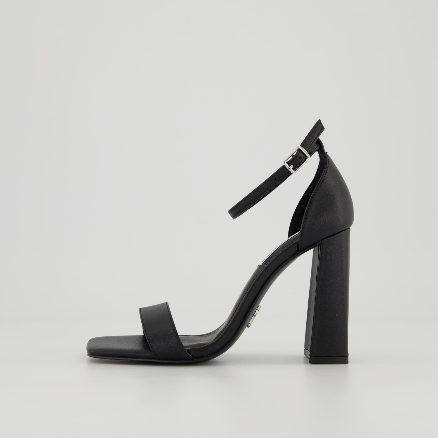 Steve Madden Airy