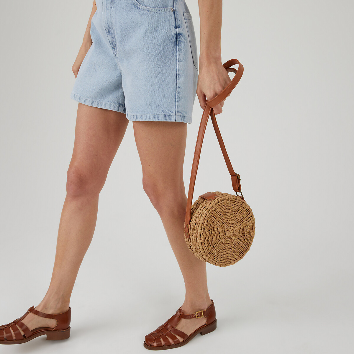 COLEÇÕES LA REDOUTE<br>Sandálias fechadas de couro, modelo Signature SOLENN
