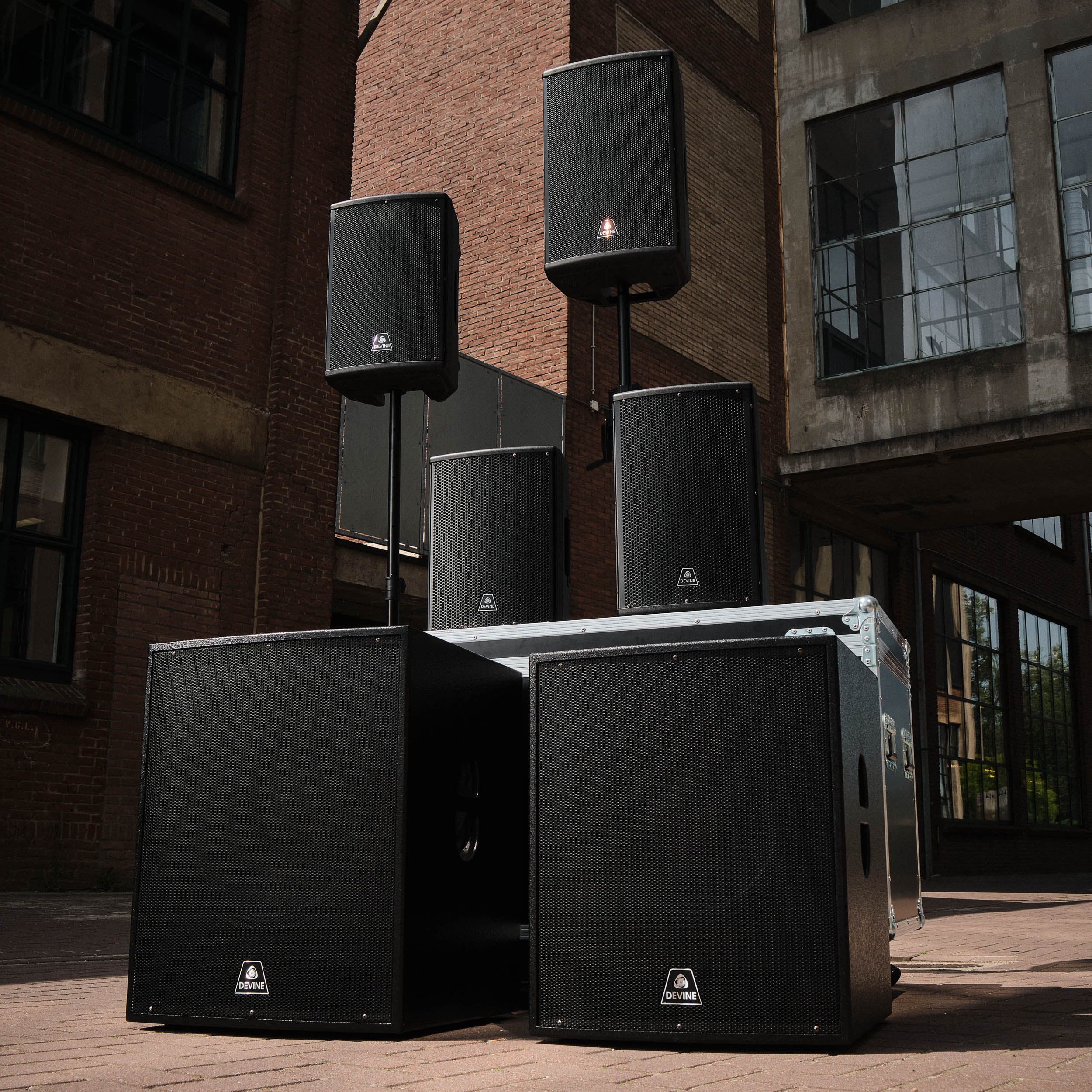 Devine Axeo 15A SET actieve 15 inch fullrange luidspreker set van 2