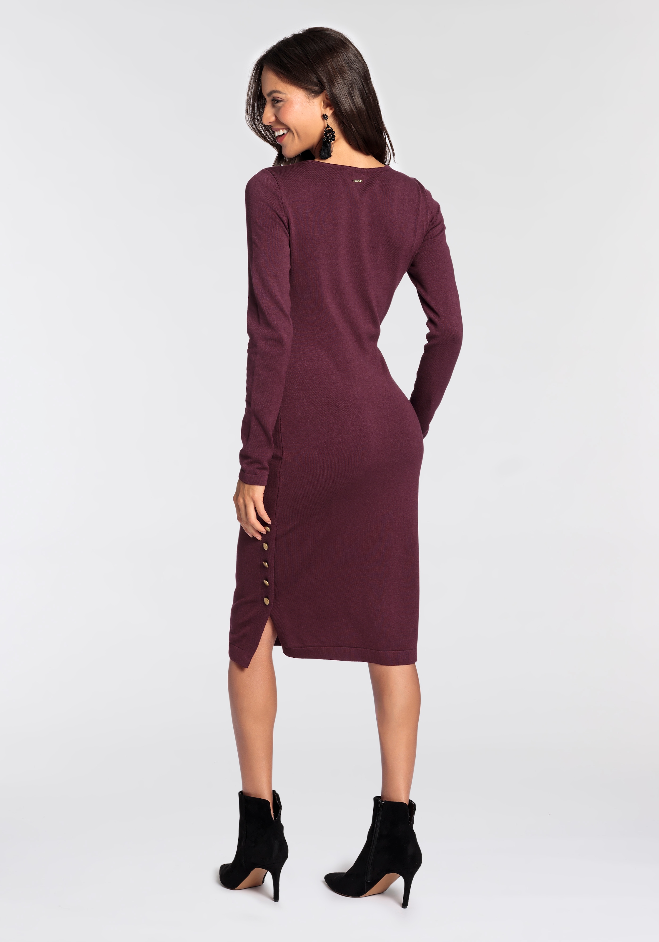 Laura Scott Strickkleid in Midilänge mi seitlichen Knöpfen