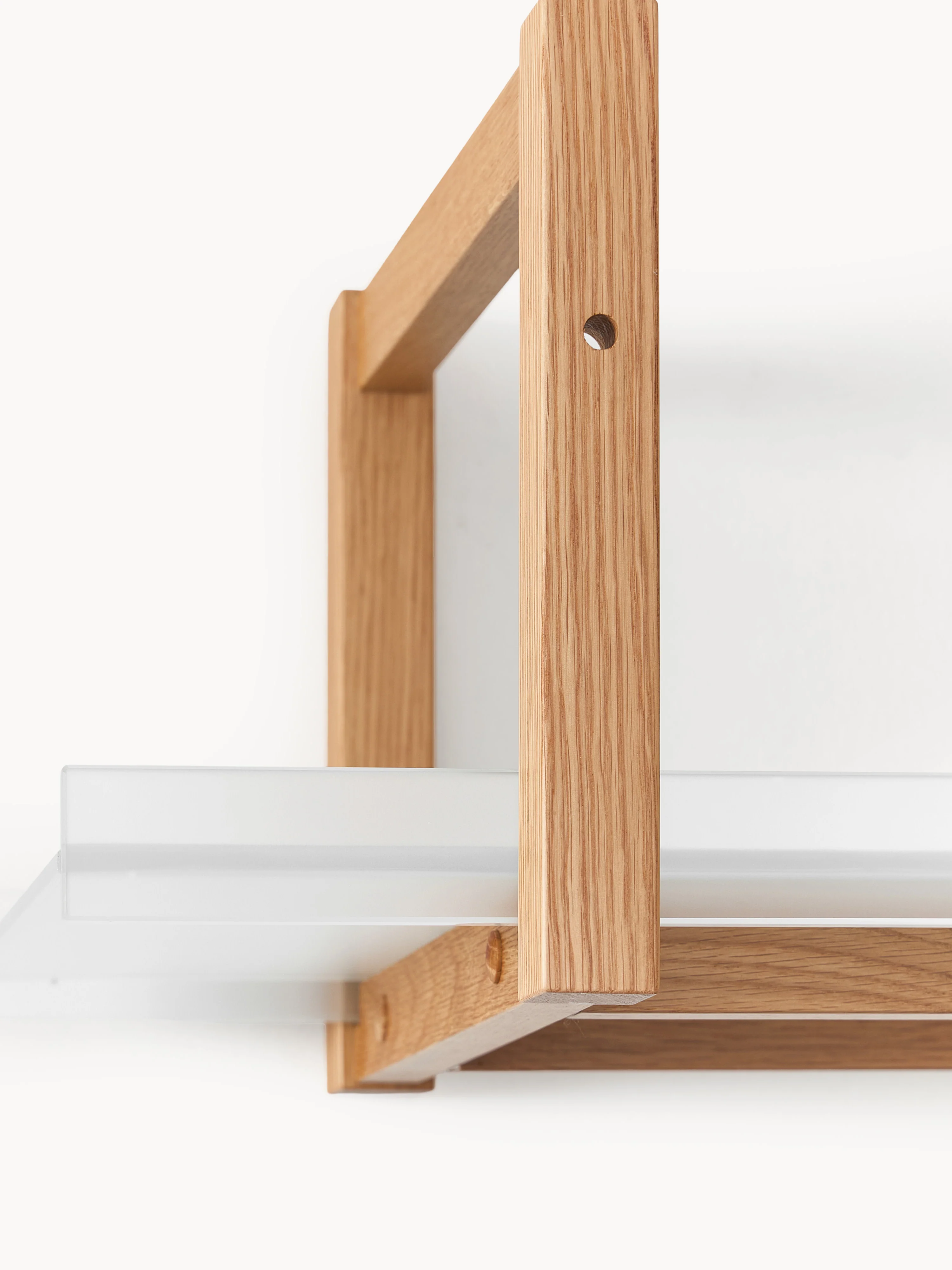 Wandrek Alex met glazen planken