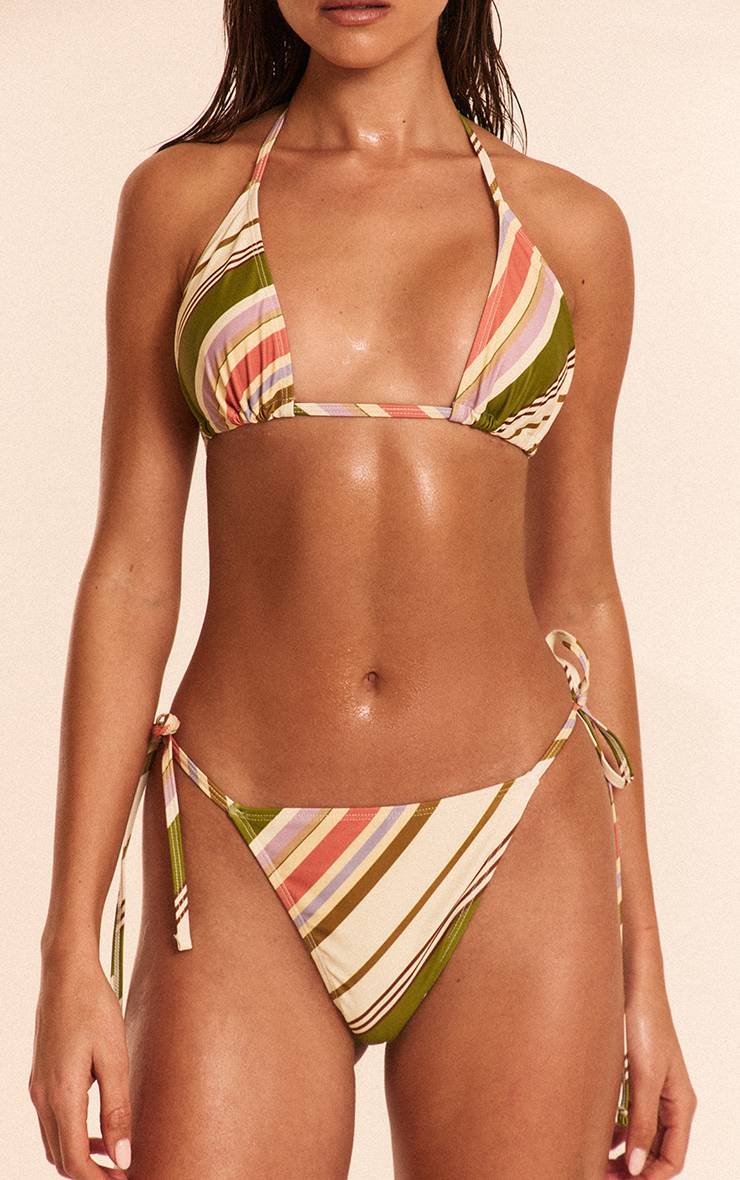 Multicolore Bas De Bikini À Rayures Avec Liens Sur Les Côtés