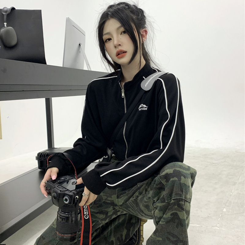dintsdot - Lettering Zip-Up Crop Bomberjack