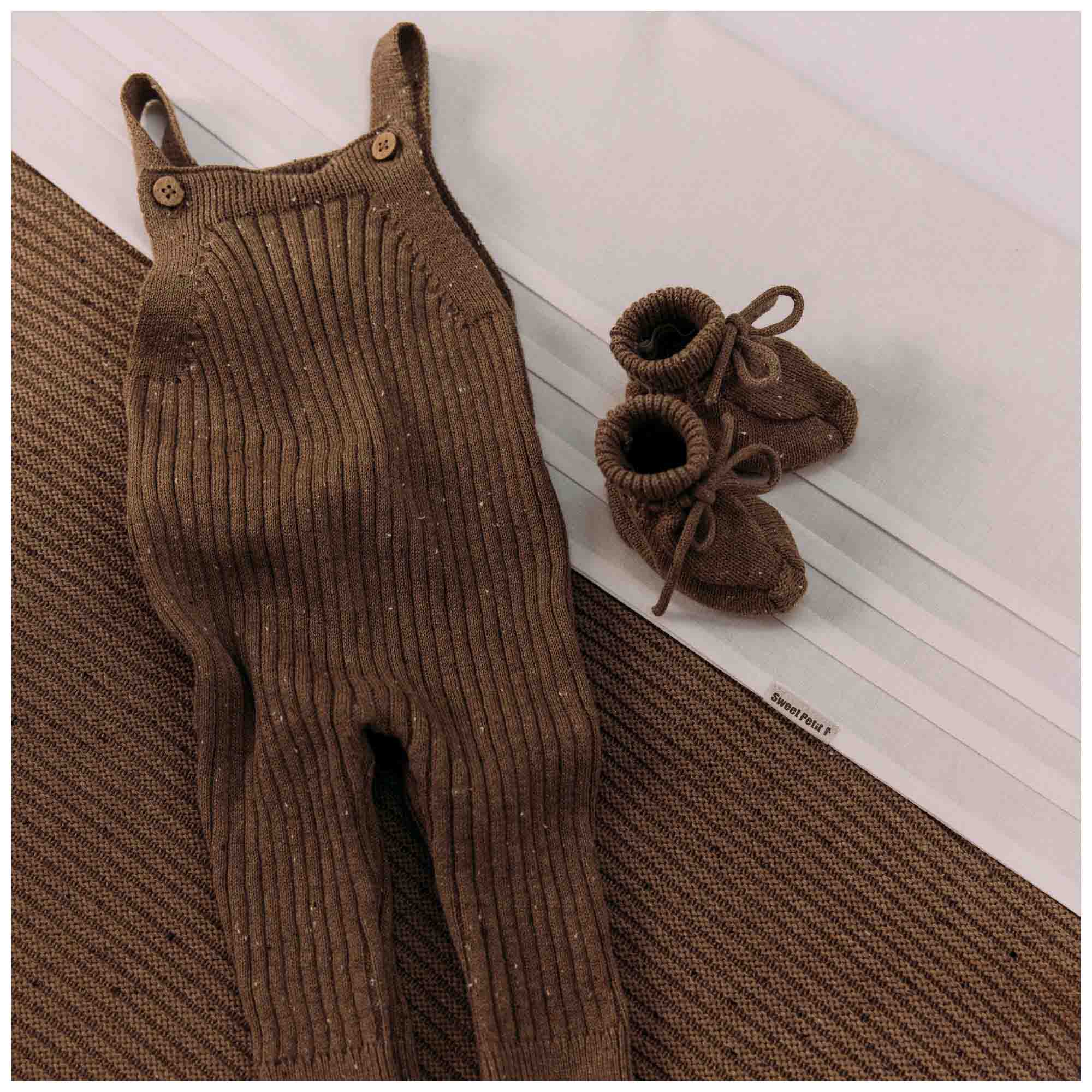 Sweet Petit Mini newborn tuinbroek mouwloos effen bruin