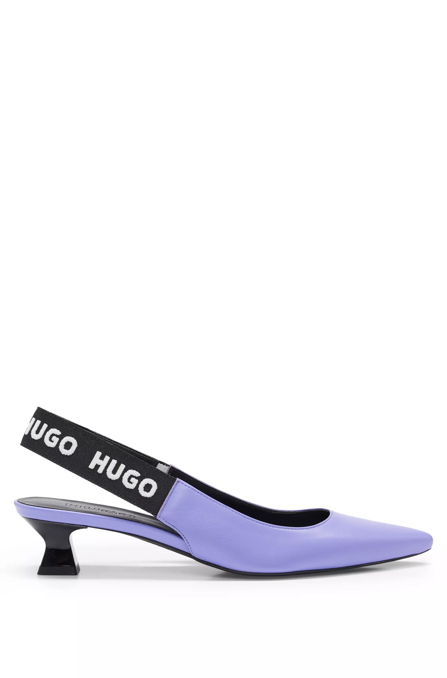 Sapatos de salto alto HUGO vermelhos em couro napa com tira traseira personalizada.