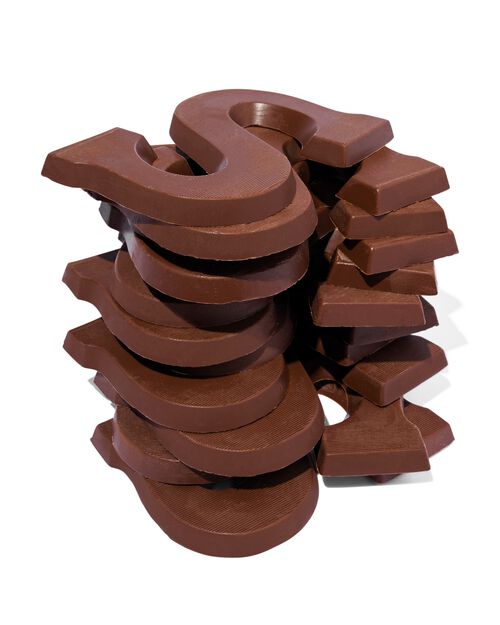 lettre S en chocolat au lait 140g dans une boîte - 12 pièces