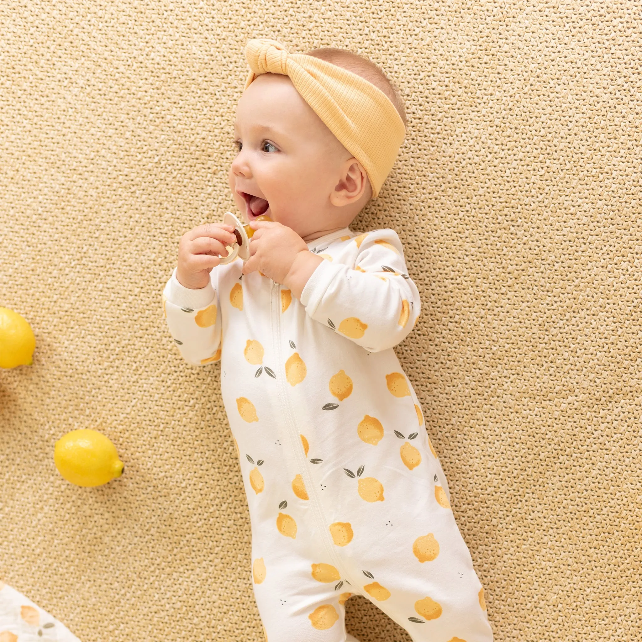 Firsts par Petit Lem Pyjama Citron 0-12mois